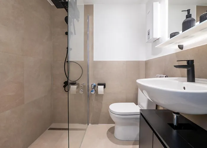 City-apartment Mit Parkplatz, Balkon Und Kueche * Tréveris