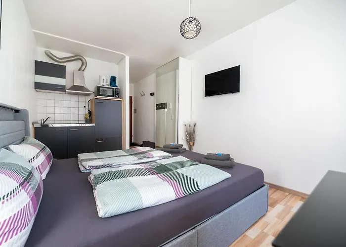 Apartamento City-apartment Mit Parkplatz, Balkon Und Kueche Tréveris